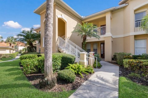 Condo in Lakewood Ranch, Florida, 2 bedrooms  № 1854679 - photo 29