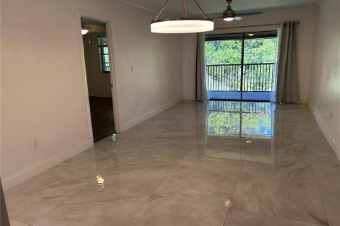 Condo in Clearwater, Florida, 2 bedrooms  № 1848659 - photo 2