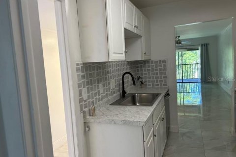 Condo in Clearwater, Florida, 2 bedrooms  № 1848659 - photo 7