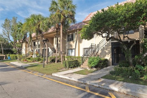 Condominio en venta en Weston, Florida, 2 dormitorios, 116.69 m2 № 1984532 - foto 19