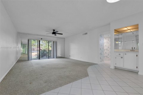 Condominio en venta en Weston, Florida, 2 dormitorios, 116.69 m2 № 1984532 - foto 5