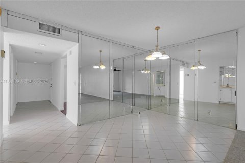 Condominio en venta en Weston, Florida, 2 dormitorios, 116.69 m2 № 1984532 - foto 12
