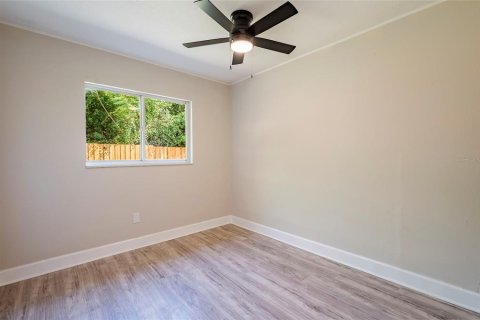 Купить виллу или дом в Семинол, Флорида 9 комнат, 128.39м2, № 2420308 - фото 18