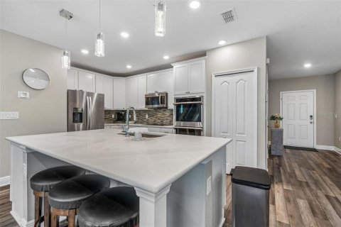 House in Wesley Chapel, Florida 4 bedrooms, 303.7 sq.m. № 2157153 - photo 19