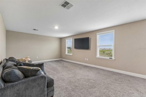 House in Wesley Chapel, Florida 4 bedrooms, 303.7 sq.m. № 2157153 - photo 30
