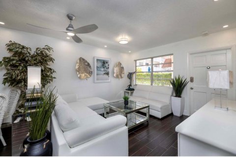 Condominio en alquiler en Fort Lauderdale, Florida, 2 dormitorios, 55.74 m2 № 2077684 - foto 24