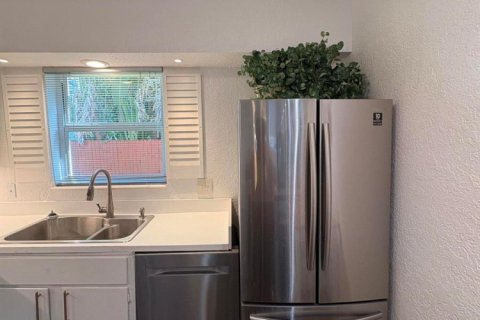 Condominio en alquiler en Fort Lauderdale, Florida, 2 dormitorios, 55.74 m2 № 2077684 - foto 15