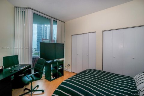 Condo in Miami, Florida, 1 bedroom  № 1736202 - photo 13