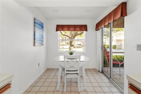 Condominio en venta en Sarasota, Florida, 2 dormitorios, 102.1 m2 № 1542909 - foto 11