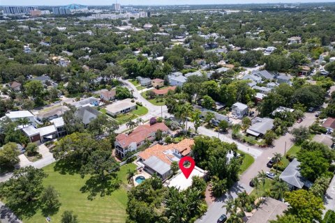 Land in Saint Petersburg, Florida № 1909351 - photo 8