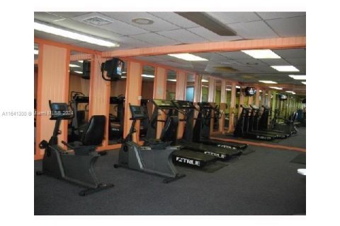 Condo in Sunny Isles Beach, Florida, 2 bedrooms  № 1754182 - photo 17