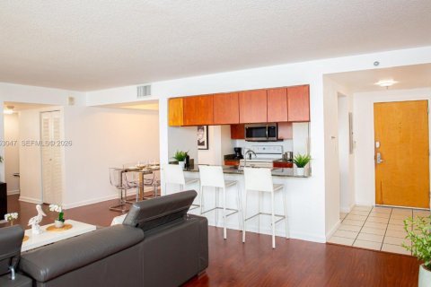 Condominio en venta en Miami, Florida, 3 dormitorios, 102.66 m2 № 2008068 - foto 7