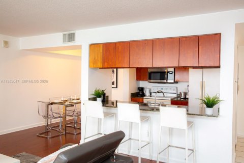 Condominio en venta en Miami, Florida, 3 dormitorios, 102.66 m2 № 2008068 - foto 22