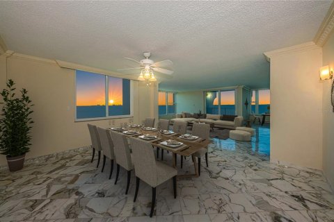 Condo in Dunedin, Florida, 2 bedrooms  № 1524077 - photo 11