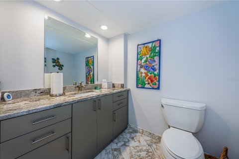 Condo in Dunedin, Florida, 2 bedrooms  № 1524077 - photo 24