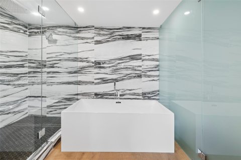 Copropriété à vendre à Miami Beach, Floride: 2 chambres, 177.63 m2 № 2011000 - photo 30