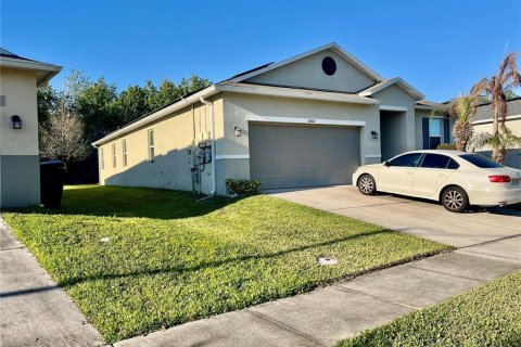 Villa ou maison à vendre à Kissimmee, Floride: 4 chambres, 179.77 m2 № 2218969 - photo 13