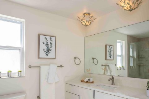 Villa ou maison à vendre à Longboat Key, Floride: 2 chambres, 140.84 m2 № 2220355 - photo 18