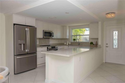 Villa ou maison à vendre à Longboat Key, Floride: 2 chambres, 140.84 m2 № 2220355 - photo 4