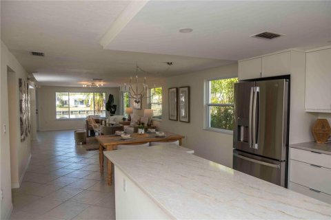Villa ou maison à vendre à Longboat Key, Floride: 2 chambres, 140.84 m2 № 2220355 - photo 5