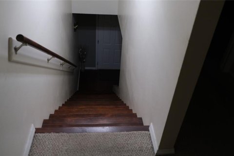 Townhouse in Winter Haven, Florida 2 bedrooms, 123.75 sq.m. № 1555617 - photo 23