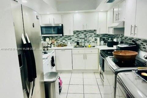 Купить кондоминиум в Кейп-Корал, Флорида 2 спальни, № 1971747 - фото 5