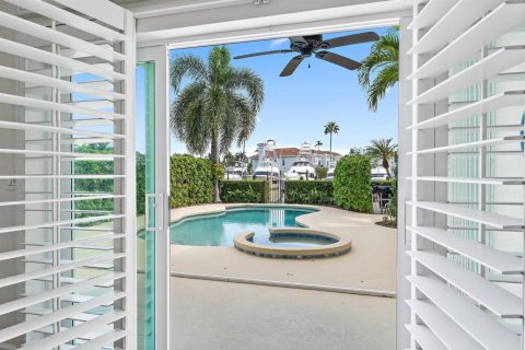 Adosado en venta en North Palm Beach, Florida, 4 dormitorios, 261.06 m2 № 2415823 - foto 22