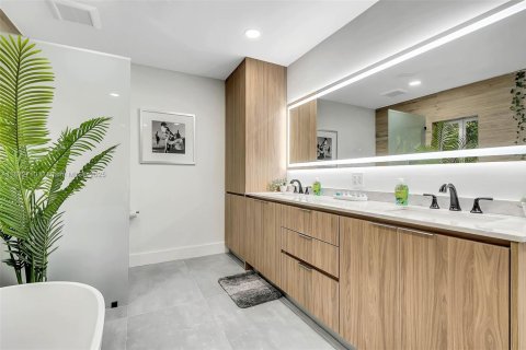 Купить виллу или дом в Пайнкрест, Флорида 5 спален, 424.38м2, № 2037381 - фото 19