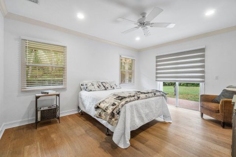 House in Palm Beach Gardens, Florida 4 bedrooms, 292.27 sq.m. № 2175955 - photo 15