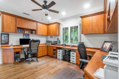House in Palm Beach Gardens, Florida 4 bedrooms, 292.27 sq.m. № 2175955 - photo 21