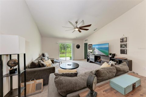 Propiedad comercial en venta en Punta Gorda, Florida, 6 dormitorios, 260.5 m2 № 1848155 - foto 3