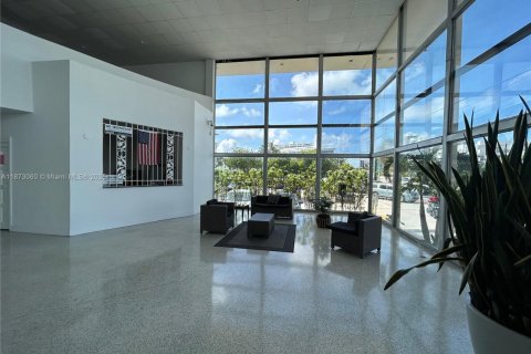 Copropriété à vendre à Miami Beach, Floride: 2337.7 m2 № 1949961 - photo 1