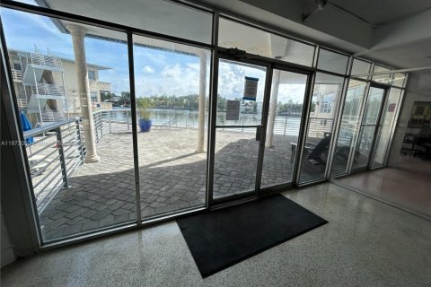 Copropriété à vendre à Miami Beach, Floride: 2337.7 m2 № 1949961 - photo 21