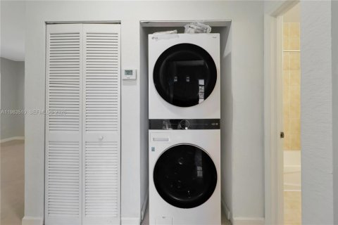 Condominio en venta en Homestead, Florida, 3 dormitorios, 110.93 m2 № 2045370 - foto 17