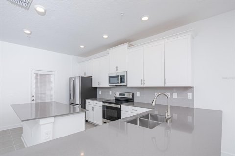 Townhouse in Orlando, Florida 3 bedrooms, 151.99 sq.m. № 2280206 - photo 7