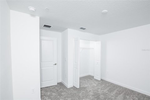 Townhouse in Orlando, Florida 3 bedrooms, 151.99 sq.m. № 2280206 - photo 15