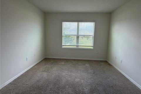 House in Edgewater, Florida 4 bedrooms, 171.5 sq.m. № 2405095 - photo 18