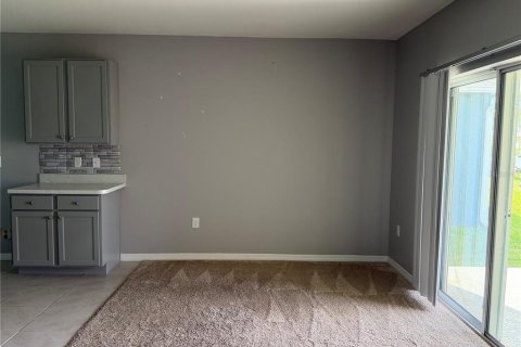 House in Edgewater, Florida 4 bedrooms, 171.5 sq.m. № 2405095 - photo 14