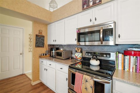 Casa en venta en Leesburg, Florida, 2 dormitorios, 210.98 m2 № 1831910 - foto 12