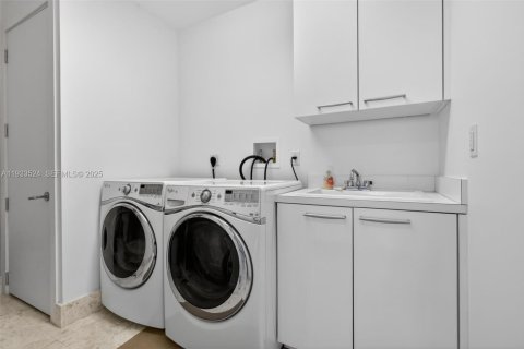 Купить кондоминиум в Авентура, Флорида 3 спальни, 207.64м2, № 1992369 - фото 29