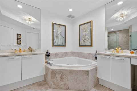 Купить кондоминиум в Авентура, Флорида 3 спальни, 207.64м2, № 1992369 - фото 26