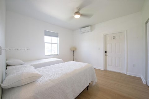 Купить виллу или дом в Хомстед, Флорида 10 комнат, 263.66м2, № 1897279 - фото 26