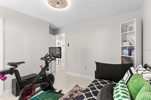 House in Lakeland, Florida 3 bedrooms, 151.15 sq.m. № 2258940 - photo 24