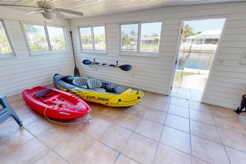 Casa en venta en Punta Gorda, Florida, 3 dormitorios, 197.42 m2 № 1903491 - foto 19