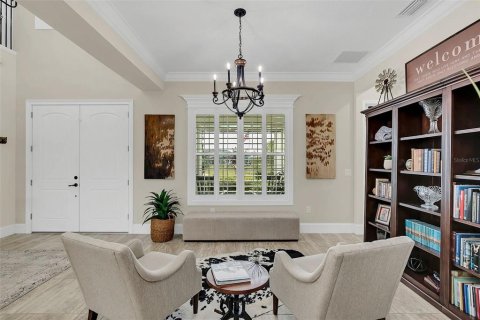 House in Orlando, Florida 6 bedrooms, 481.88 sq.m. № 1421957 - photo 9
