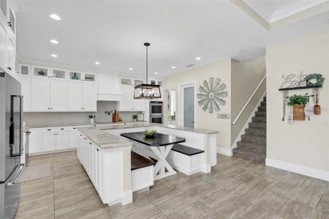 House in Orlando, Florida 6 bedrooms, 481.88 sq.m. № 1421957 - photo 17