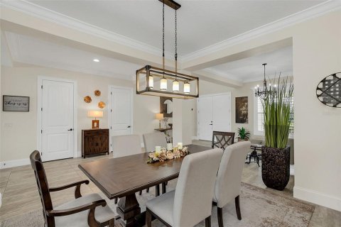House in Orlando, Florida 6 bedrooms, 481.88 sq.m. № 1421957 - photo 11