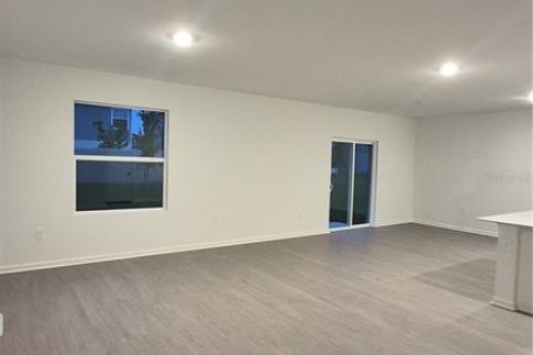 House in Winter Haven, Florida 4 bedrooms, 174.66 sq.m. № 2215577 - photo 7