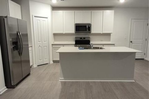 House in Winter Haven, Florida 4 bedrooms, 174.66 sq.m. № 2215577 - photo 5