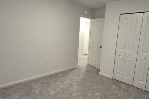 House in Winter Haven, Florida 4 bedrooms, 174.66 sq.m. № 2215577 - photo 26